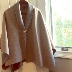 Reversible wool cape
